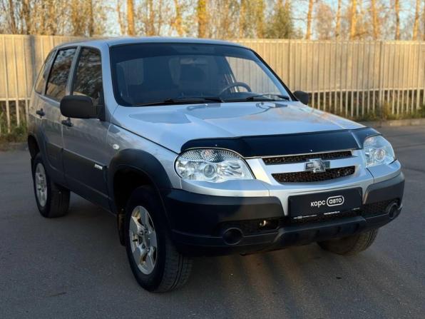 Chevrolet Niva I Рестайлинг с пробегом 2011 года, цена 477 300 рублей, 173000 км, внедорожник, Автокод Объявления