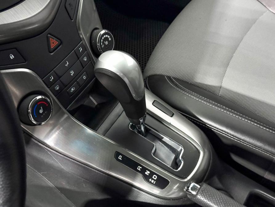 Chevrolet Cruze I Рестайлинг Санкт-Петербург  - изображение 11