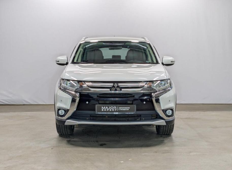 Mitsubishi Outlander III Рестайлинг 2 Санкт-Петербург  - изображение 2
