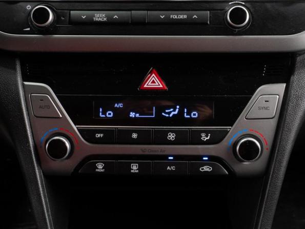 Hyundai Elantra VI (AD) с пробегом 2017 года, цена 1 568 000 рублей, 111538 км, седан, Автокод Объявления