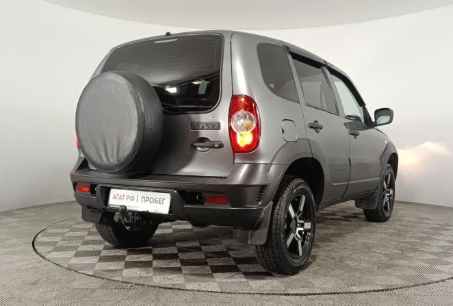 Chevrolet Niva I Рестайлинг с пробегом 2018 года, цена 850 000 рублей, 64052 км, внедорожник, Автокод Объявления