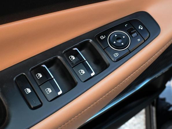 Hyundai Santa Fe IV Рестайлинг с пробегом 2021 года, цена 3 259 800 рублей, 74666 км, внедорожник, Автокод Объявления