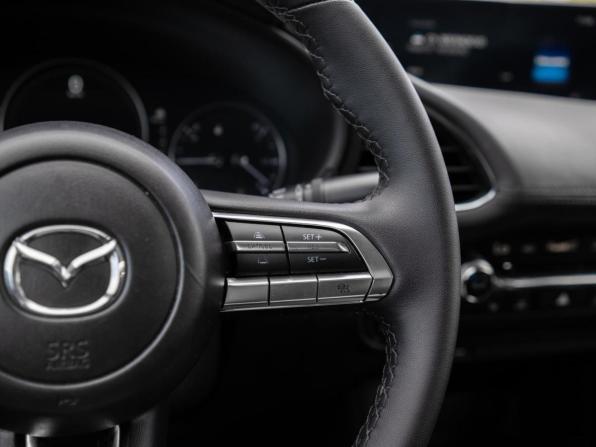 Mazda 3 IV (BP) с пробегом 2019 года, цена 1 999 000 рублей, 69076 км, седан, Автокод Объявления
