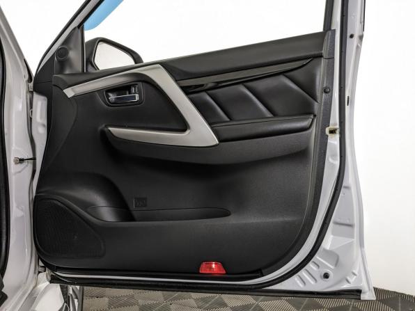 Mitsubishi Pajero Sport III с пробегом 2018 года, цена 3 130 000 рублей, 90102 км, внедорожник, Автокод Объявления