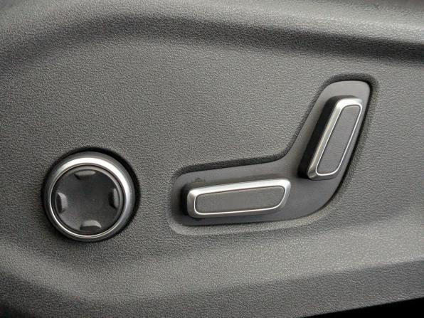 Geely Monjaro I с пробегом 2023 года, цена 3 145 000 рублей, 44571 км, внедорожник, Автокод Объявления