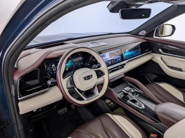 Geely Xingyue L I с пробегом 2023 года, цена 2 720 000 рублей, 97288 км, внедорожник, Автокод Объявления