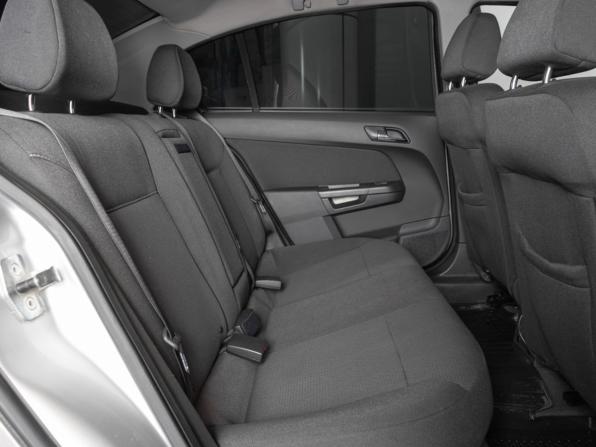 Opel Astra H Рестайлинг с пробегом 2013 года, цена 527 000 рублей, 215664 км, седан, Автокод Объявления