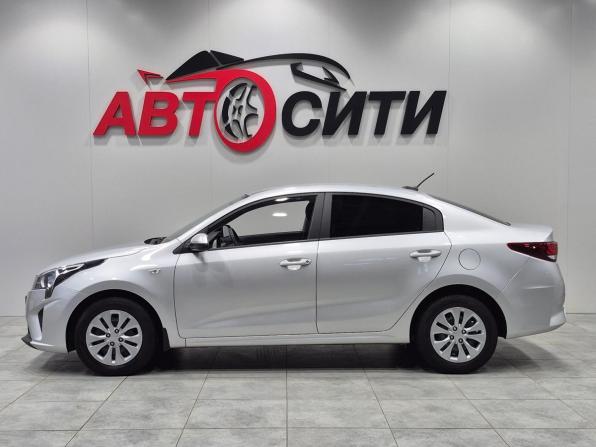 Kia Rio IV Рестайлинг с пробегом 2021 года, цена 1 979 000 рублей, 14000 км, седан, Автокод Объявления