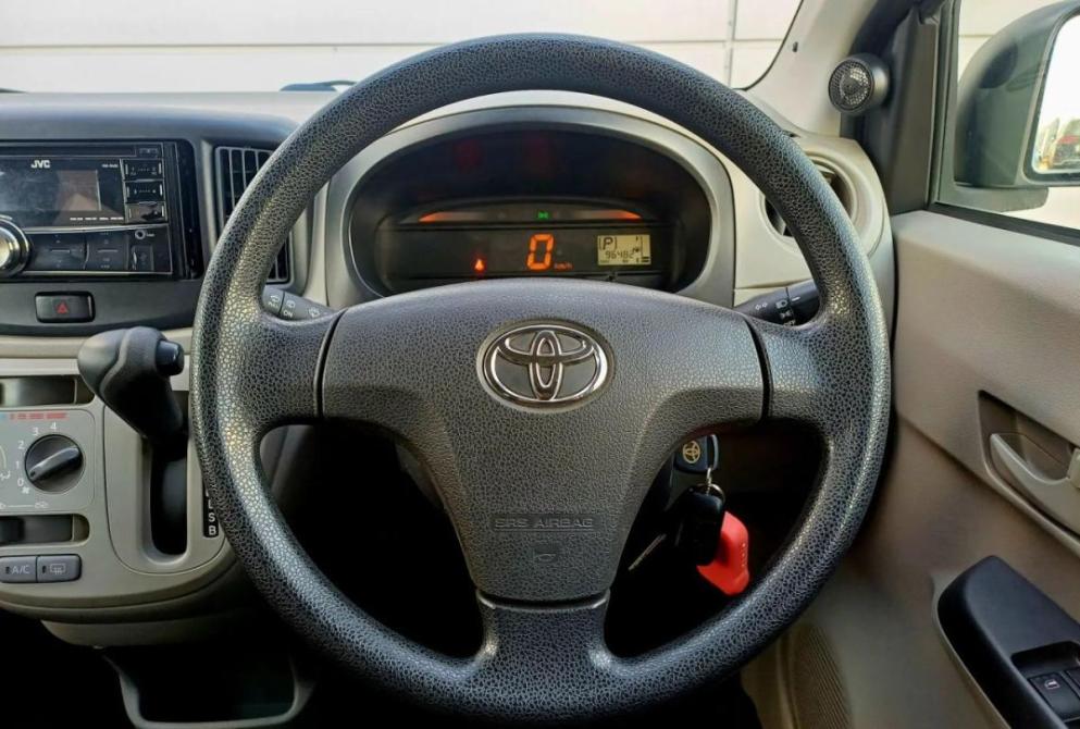 Toyota Pixis Epoch I Абакан  - изображение 18