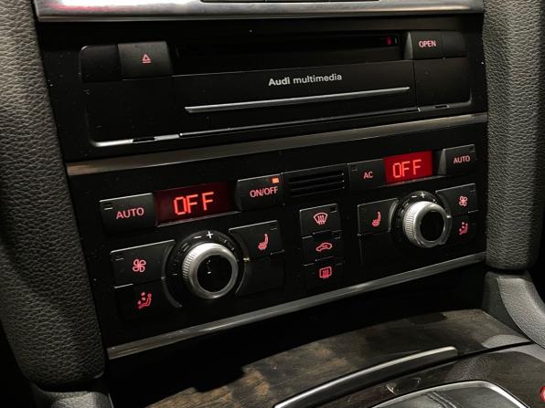 Audi Q7 I (4L) Рестайлинг с пробегом 2012 года, цена 2 540 000 рублей, 101851 км, внедорожник, Автокод Объявления