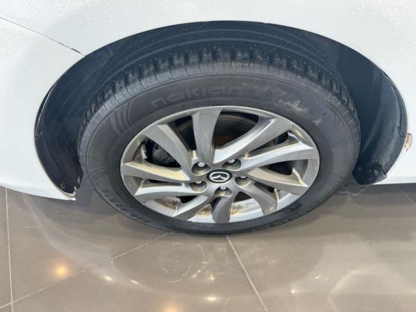 Mazda 3 II (BL) Рестайлинг с пробегом 2012 года, цена 999 000 рублей, 235000 км, хэтчбек, Автокод Объявления