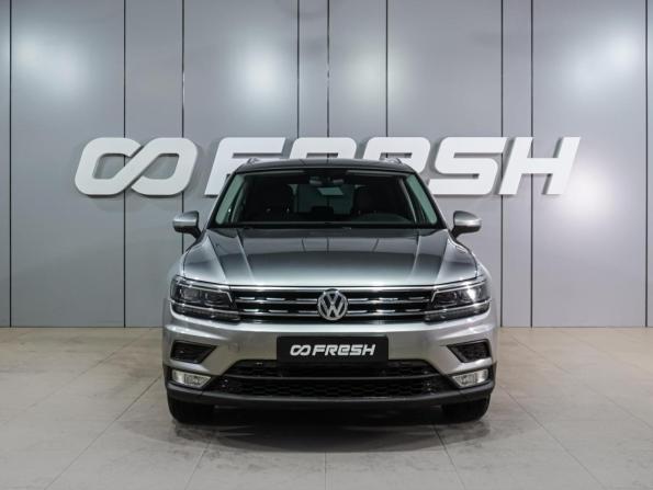 Volkswagen Tiguan II с пробегом 2017 года, цена 2 644 000 рублей, 136137 км, внедорожник, Автокод Объявления