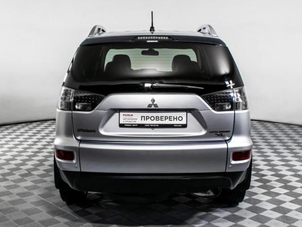 Mitsubishi Outlander II Рестайлинг с пробегом 2010 года, цена 950 000 рублей, 194556 км, внедорожник, Автокод Объявления