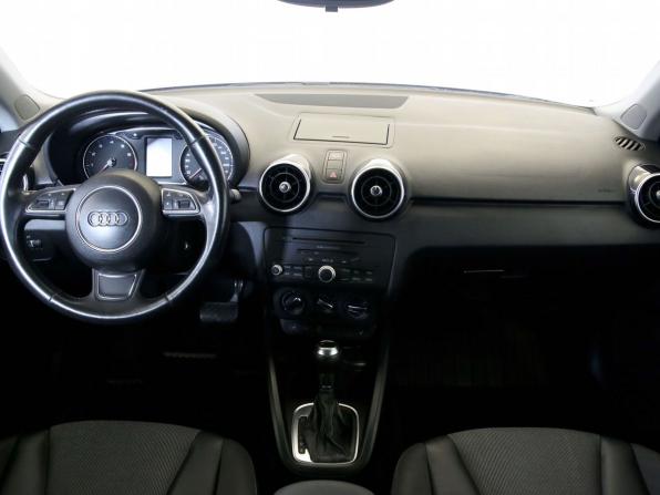 Audi A1 I (8X) с пробегом 2012 года, цена 845 000 рублей, 161386 км, хэтчбек, Автокод Объявления