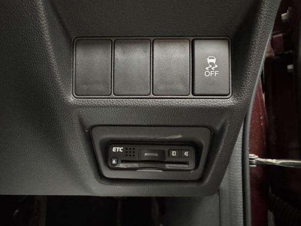 Honda Stepwgn V с пробегом 2016 года, цена 2 150 000 рублей, 169084 км, минивэн, Автокод Объявления