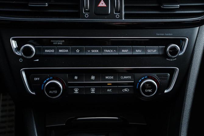 Kia Optima IV Рестайлинг с пробегом 2018 года, цена 2 650 000 рублей, 34952 км, седан, Автокод Объявления
