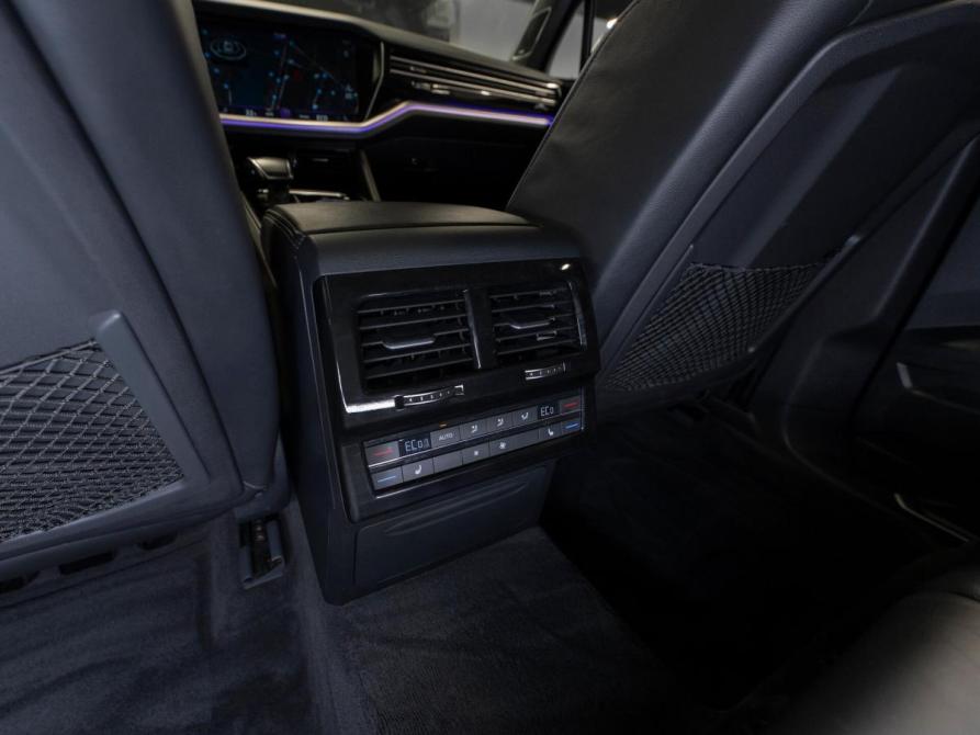 Volkswagen Touareg III Москва  - изображение 16