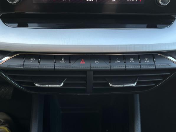 Skoda Octavia IV (A8) с пробегом 2020 года, цена 2 290 000 рублей, 63500 км, лифтбек, Автокод Объявления