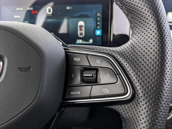 Geely Coolray I Рестайлинг с пробегом 2024 года, цена 2 299 000 рублей, 14538 км, внедорожник, Автокод Объявления