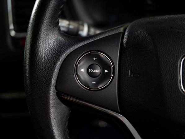 Honda Vezel I с пробегом 2014 года, цена 1 390 300 рублей, 164599 км, внедорожник, Автокод Объявления