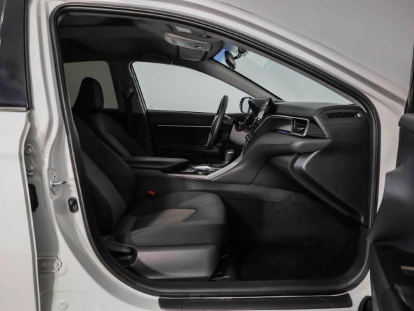Toyota Camry VIII (XV70) Рестайлинг с пробегом 2021 года, цена 1 639 000 рублей, 239000 км, седан, Автокод Объявления