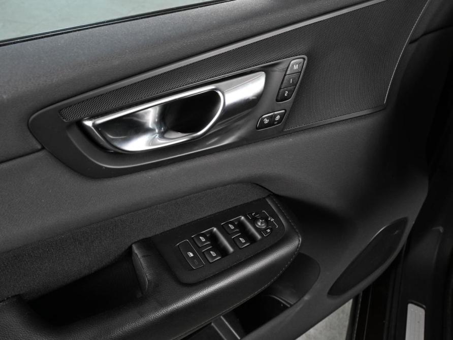 Volvo XC60 II Ростов-на-Дону  - изображение 18