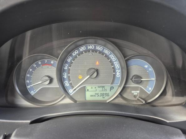 Toyota Corolla XI (E160 E170 E180) с пробегом 2013 года, цена 1 039 000 рублей, 253895 км, седан, Автокод Объявления