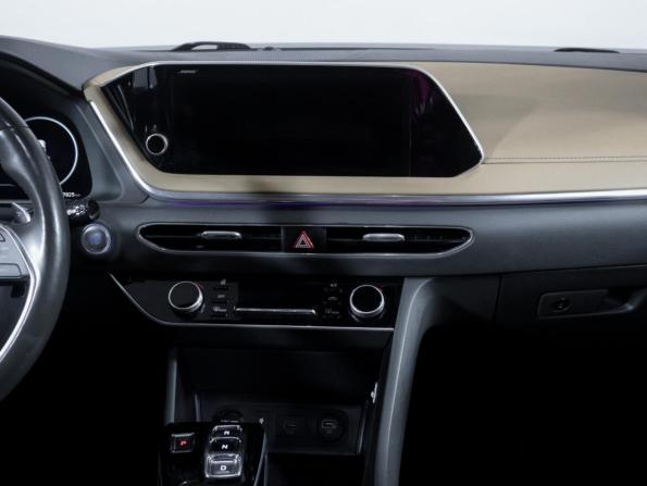 Hyundai Sonata VIII (DN8) с пробегом 2020 года, цена 2 299 000 рублей, 137824 км, седан, Автокод Объявления