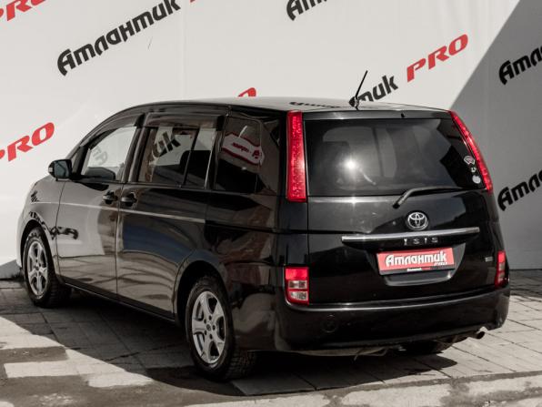 Toyota ISis I Рестайлинг с пробегом 2009 года, цена 1 140 000 рублей, 192621 км, минивэн, Автокод Объявления
