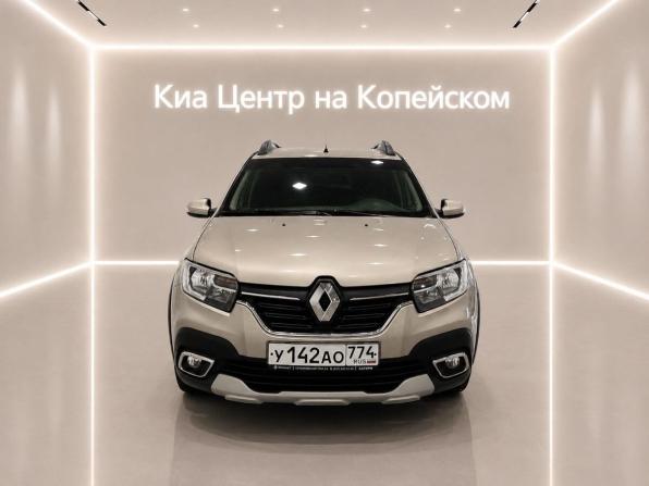 Renault Sandero II Рестайлинг с пробегом 2021 года, цена 1 395 000 рублей, 43000 км, хэтчбек, Автокод Объявления