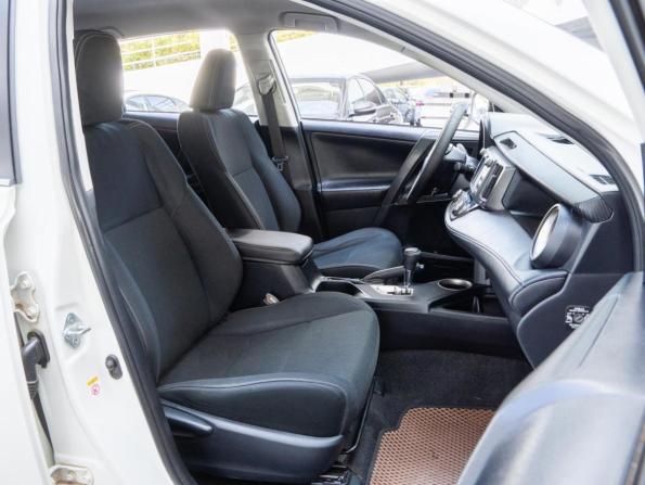 Toyota RAV4 IV (XA40) с пробегом 2015 года, цена 1 790 000 рублей, 207048 км, внедорожник, Автокод Объявления