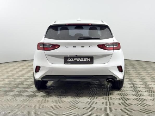 Kia Ceed III Рестайлинг с пробегом 2022 года, цена 2 046 100 рублей, 90848 км, хэтчбек, Автокод Объявления