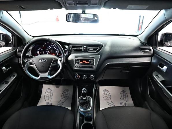 Kia Rio III Рестайлинг с пробегом 2017 года, цена 925 000 рублей, 159800 км, седан, Автокод Объявления