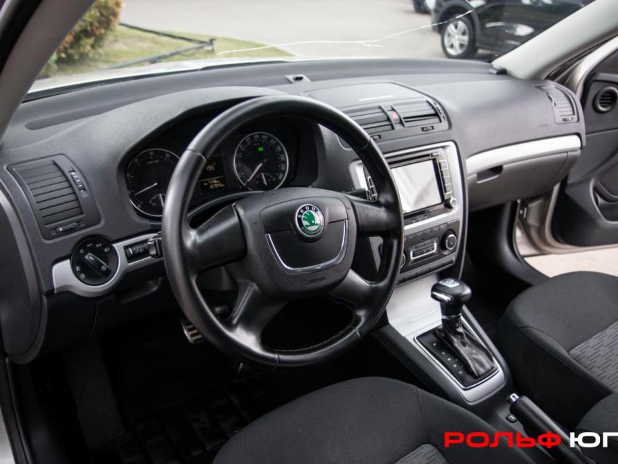 Skoda Octavia II (A5) Рестайлинг Москва  - изображение 14