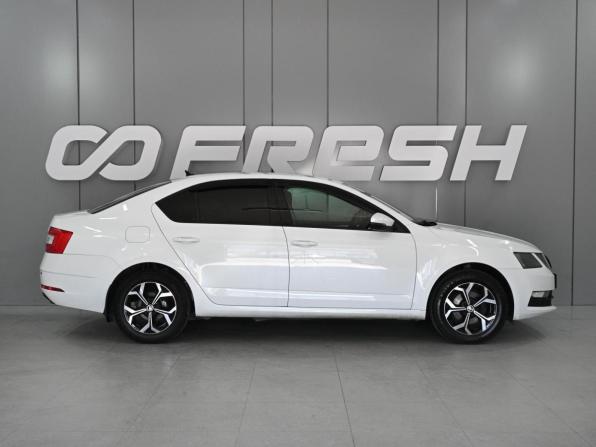 Skoda Octavia III (A7) Рестайлинг с пробегом 2019 года, цена 1 399 000 рублей, 165526 км, лифтбек, Автокод Объявления