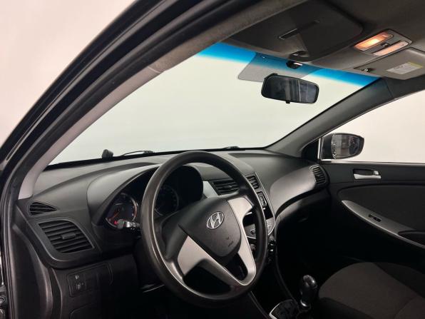 Hyundai Solaris I с пробегом 2014 года, цена 615 000 рублей, 214000 км, седан, Автокод Объявления