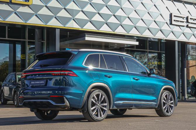 Geely Monjaro I с пробегом 2023 года, цена 3 363 000 рублей, 44083 км, внедорожник, Автокод Объявления