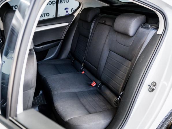 Skoda Octavia III (A7) с пробегом 2016 года, цена 1 300 000 рублей, 321415 км, лифтбек, Автокод Объявления