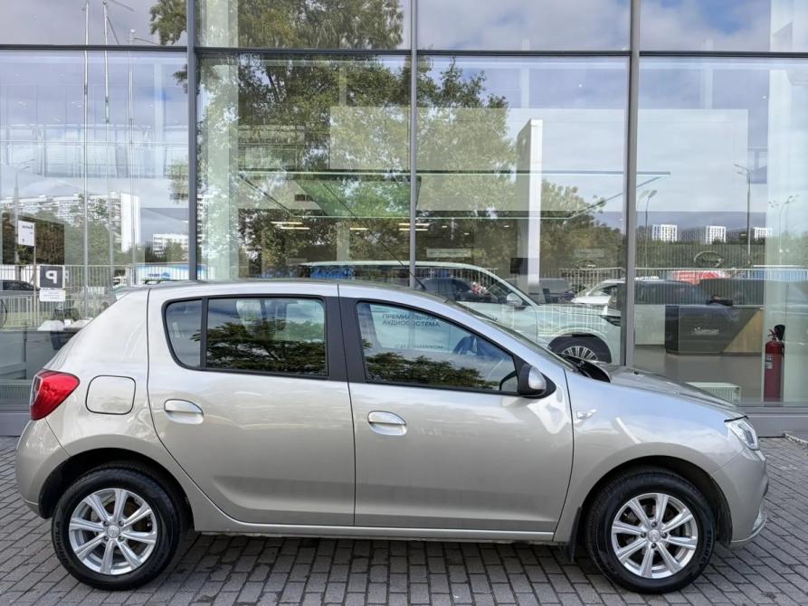 Renault Sandero II Рестайлинг Москва  - изображение 9
