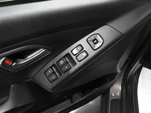 Hyundai ix35 I Рестайлинг с пробегом 2014 года, цена 1 400 000 рублей, 142516 км, внедорожник, Автокод Объявления