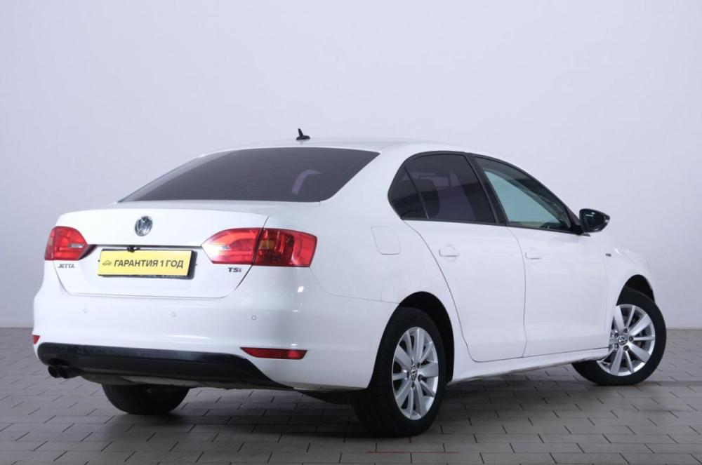 Volkswagen Jetta VI Омск  - изображение 7