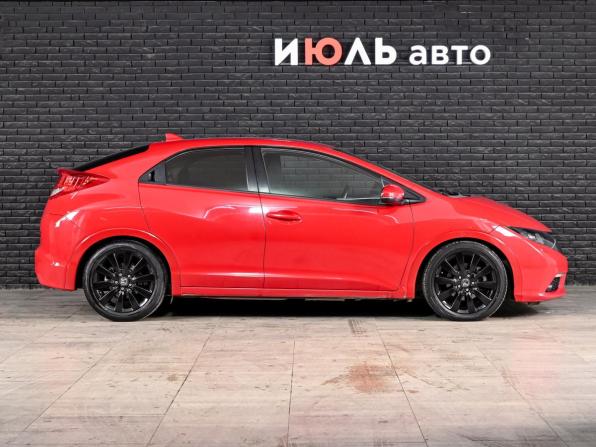 Honda Civic IX с пробегом 2012 года, цена 1 100 000 рублей, 233062 км, хэтчбек, Автокод Объявления