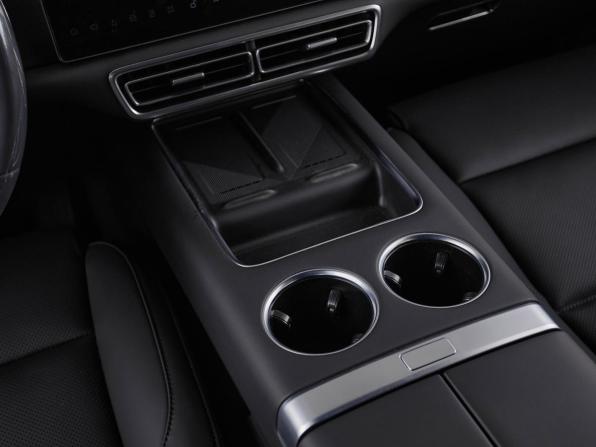 Новый Li Auto (Lixiang) L7 I Рестайлинг 2025 года, цена 10 198 600 рублей, внедорожник, Автокод Объявления