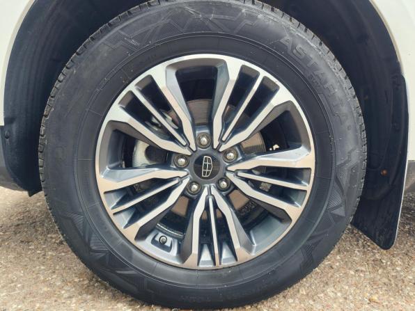 Geely Emgrand X7 I Рестайлинг 2 с пробегом 2018 года, цена 1 531 100 рублей, 58502 км, внедорожник, Автокод Объявления