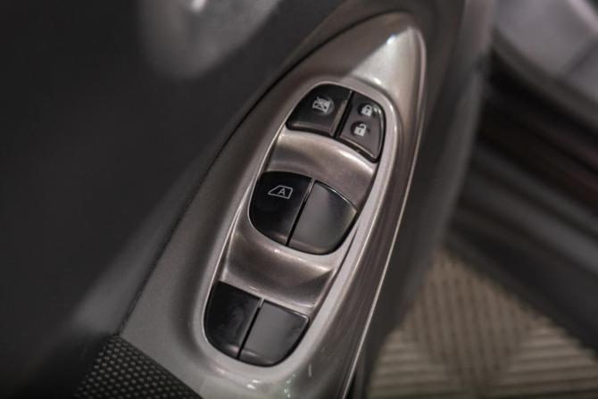 Nissan Juke I Рестайлинг с пробегом 2013 года, цена 1 059 000 рублей, 148000 км, внедорожник, Автокод Объявления