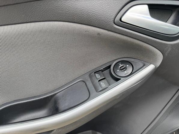 Ford Focus III с пробегом 2014 года, цена 929 900 рублей, 102507 км, хэтчбек, Автокод Объявления
