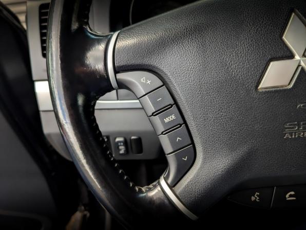 Mitsubishi Pajero IV Рестайлинг 2 с пробегом 2015 года, цена 2 495 000 рублей, 180471 км, внедорожник, Автокод Объявления