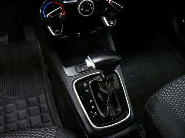 Kia Rio IV Рестайлинг с пробегом 2020 года, цена 1 497 000 рублей, 130300 км, хэтчбек, Автокод Объявления