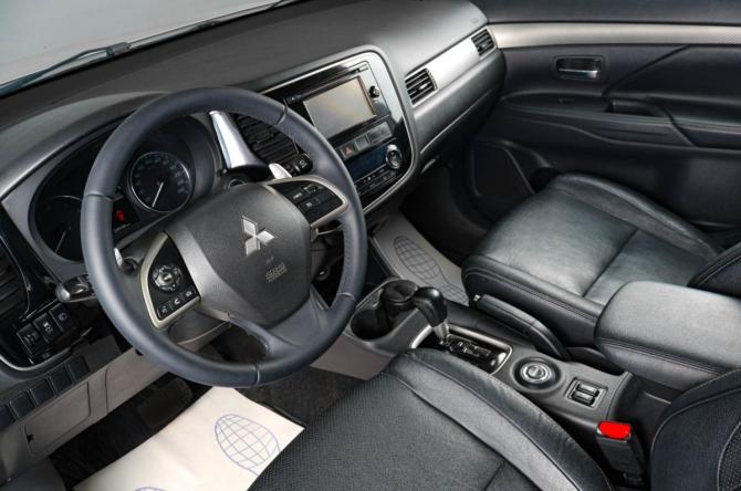 Mitsubishi Outlander III с пробегом 2012 года, цена 1 399 000 рублей, 229000 км, внедорожник, Автокод Объявления