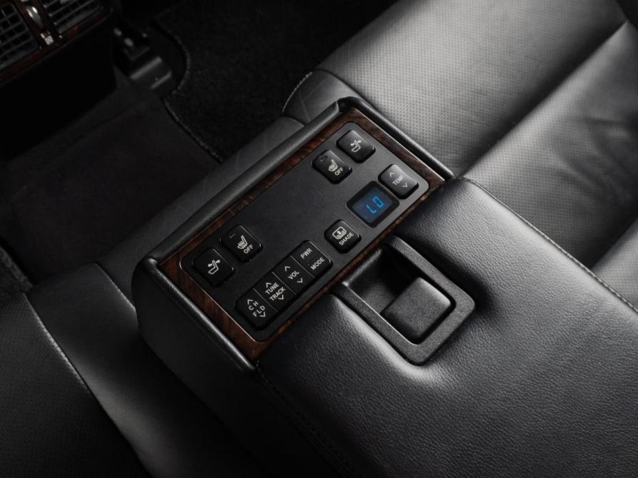 Toyota Camry VII (XV50) Рестайлинг Тюмень  - изображение 23